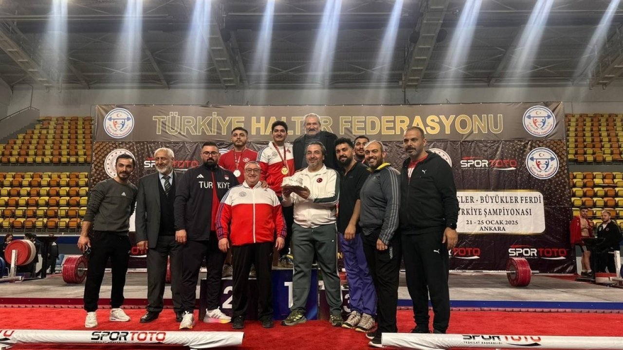 BARÜ’lü sporculardan halter ve kick boksta 9 madalya