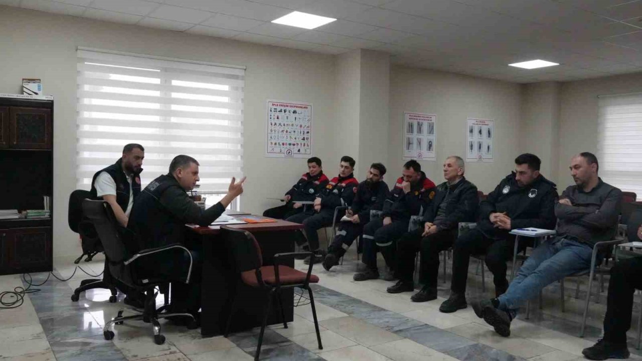 Düzce İtfaiyesi Yeniçağa İtfaiyesi’ne eğitim verdi