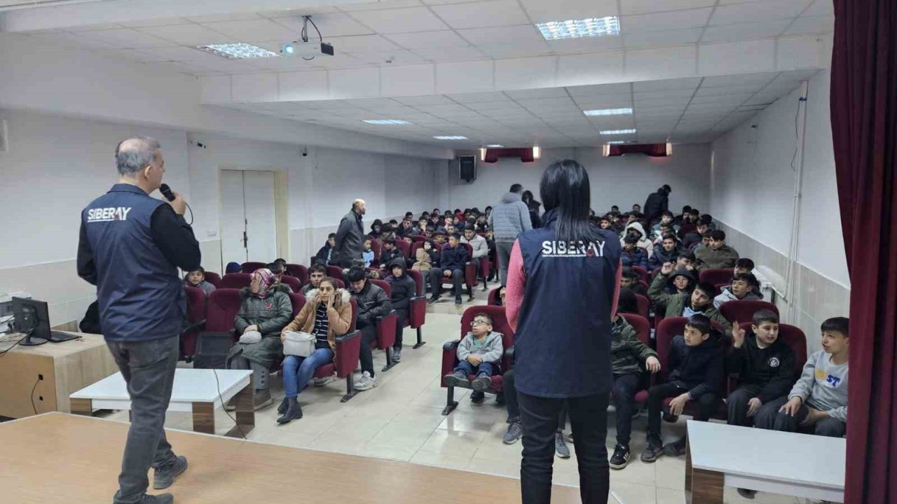 Osmaniye’de öğrencilere siber farkındalık eğitimi