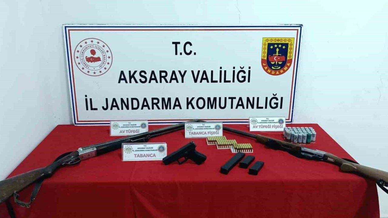 Jandarmanın operasyonunda tabanca ve tüfek ele geçirildi
