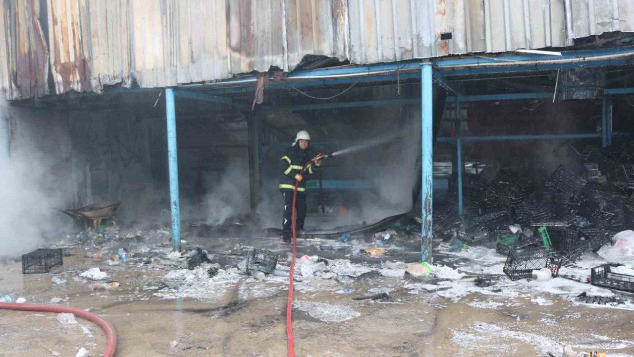 Nevşehir’de geri dönüşüm işletmesinde yangın