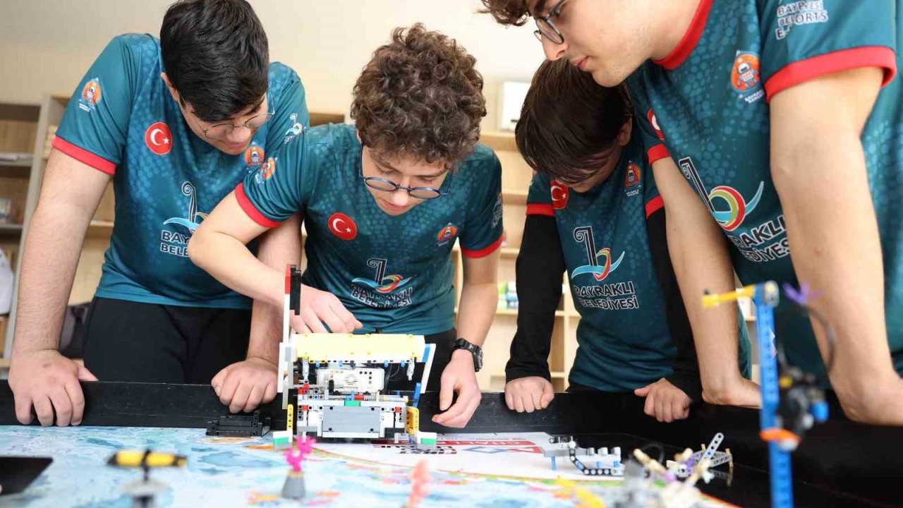 Bayraklı robotik kodlama takımı uluslararası turnuvada ülkemizi temsil edecek