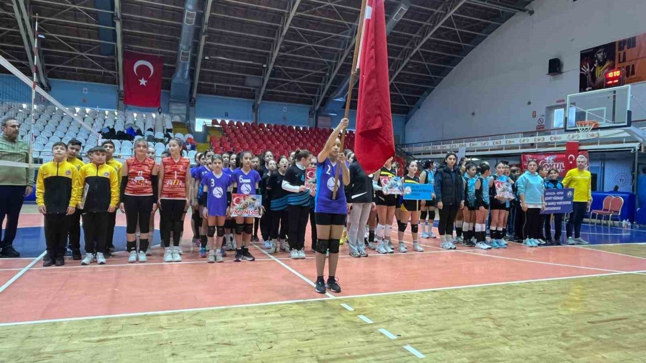 Manisa’da Okul Sporları Voleybol Grup Müsabakaları başladı