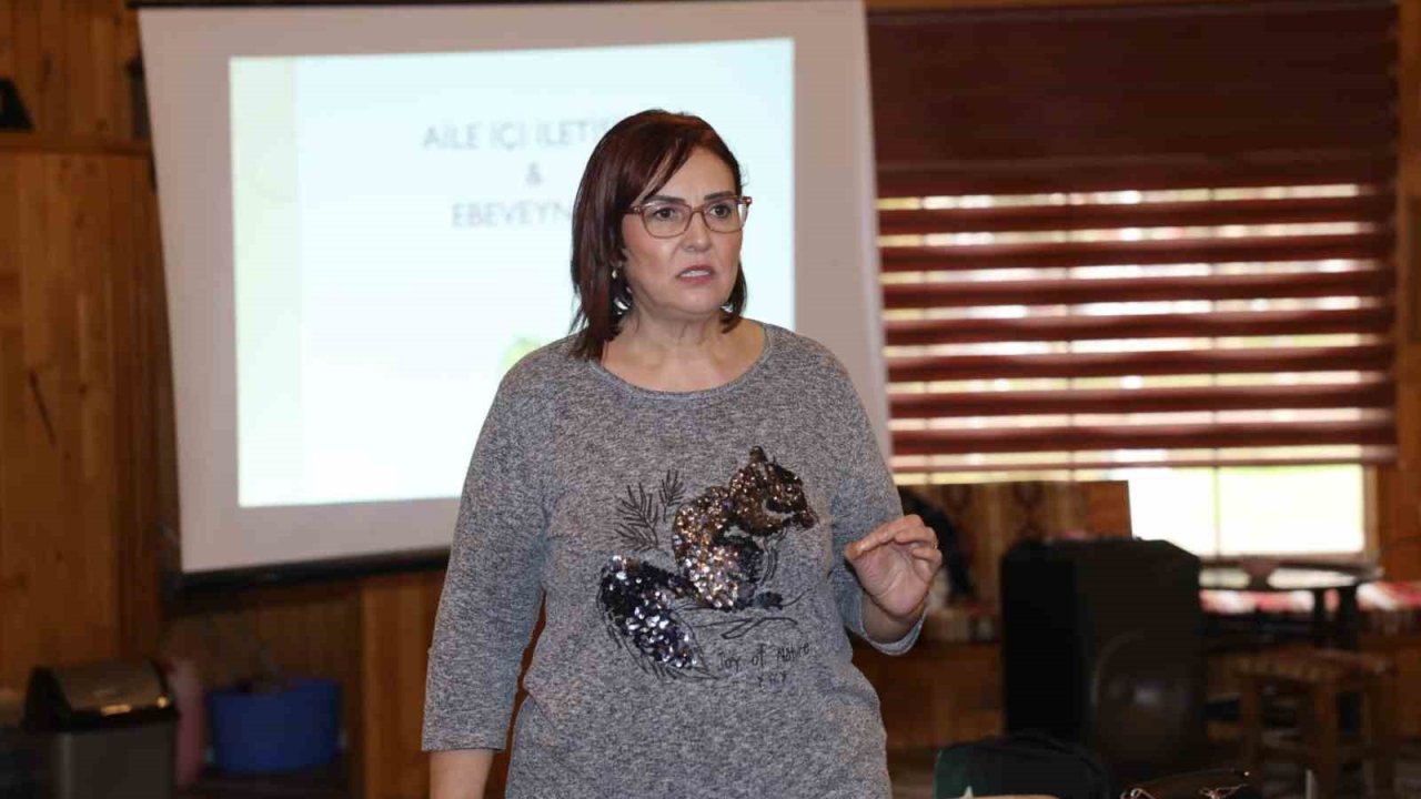 Ebeveyn-çocuk ilişkisi, çocukların geleceğinde önemli rol oynuyor