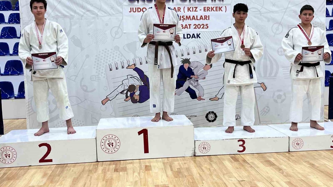 Alacalı öğrenci Çorum’u Türkiye şampiyonasında Çorum’u temsil edecek