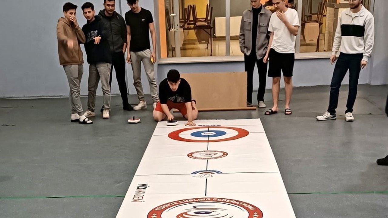 Yeni döneme floor curling ile başladılar