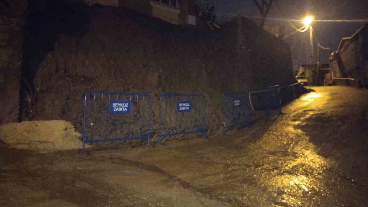 Beykoz’da istinat duvarı çöktü, 2 katlı bina tedbir amaçlı boşaltıldı