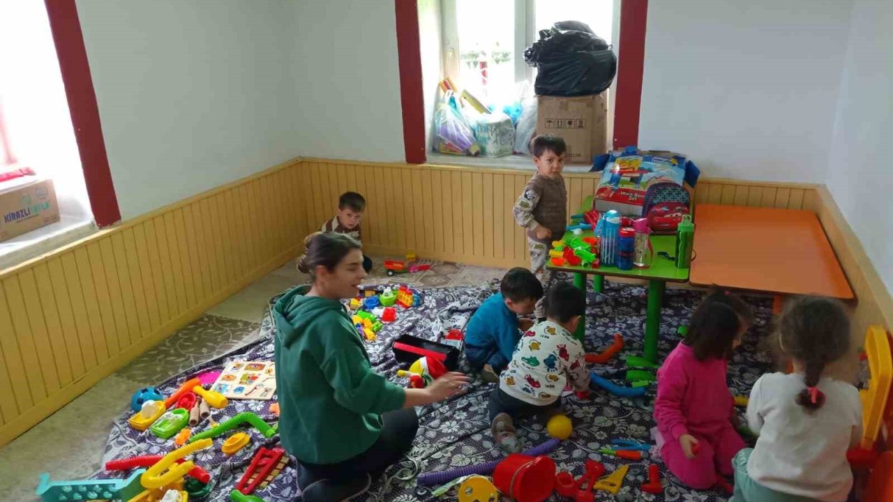 Kayalar köy halkının seferber olduğu kreş açıldı