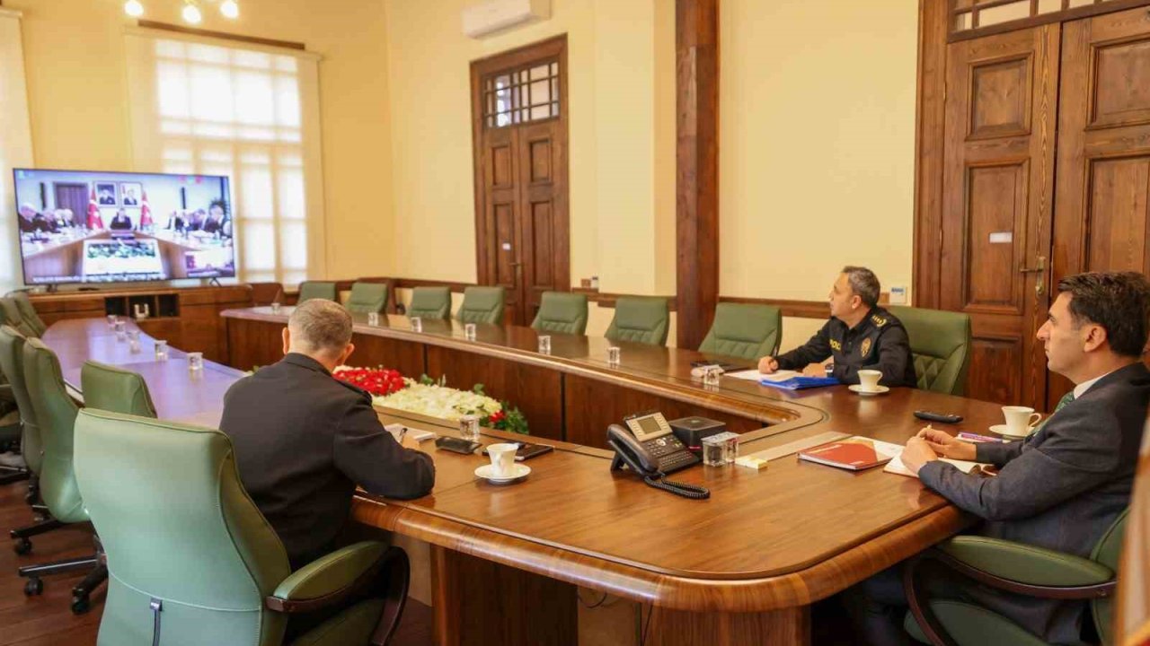 Vali Aygöl, Güvenlik Toplantısı sonrası bir değerlendirme yaptı