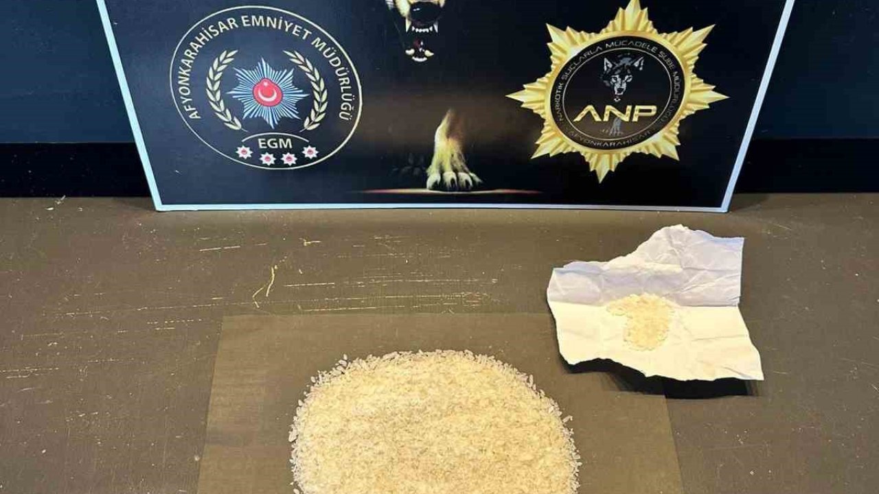 Uyuşturucu ile yakalanan 2 kişiden biri tutuklandı