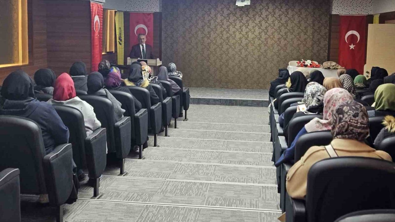 Bayburt’ta kadınlara yönelik "Berat Kandili" konulu konferans düzenlendi
