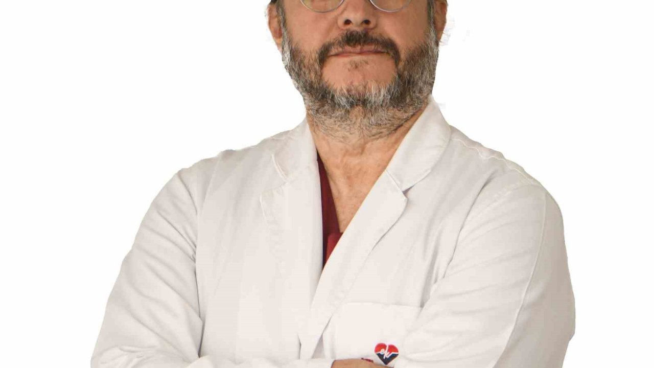 Uzm. Dr. Ahmet Bilge; "Domuz gribine karşı aşı olmak, hastalığın yayılmasını önlüyor"