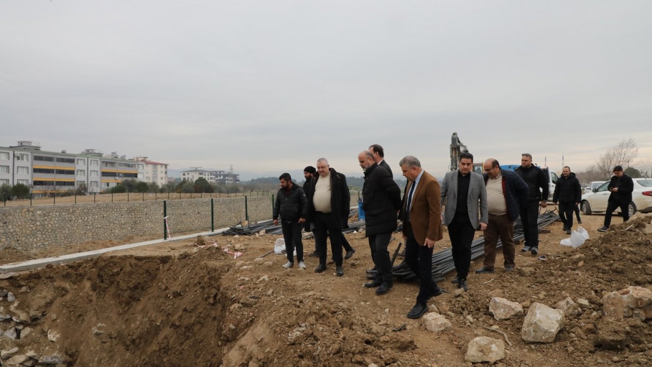 Edremit Çayı üzerine yeni köprü hızla ilerliyor