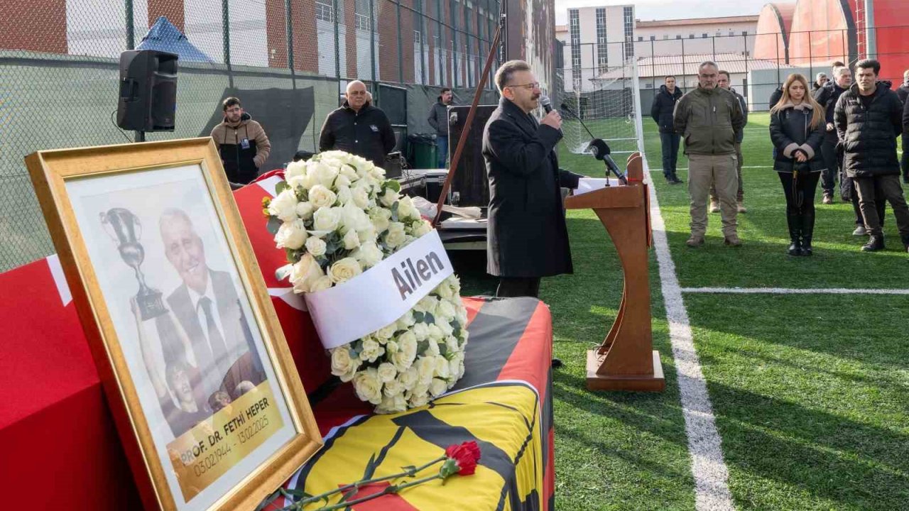 Vali Aksoy, Fethi Heper için düzenlenen anma programına katıldı