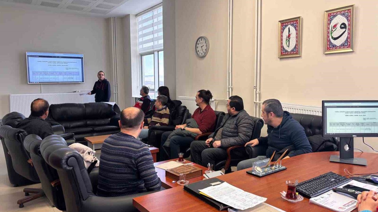 Kütahya İl Tarım Müdürlüğü kooperatiflerin mali müşavirliğini yapan firmaları bilgilendirdi