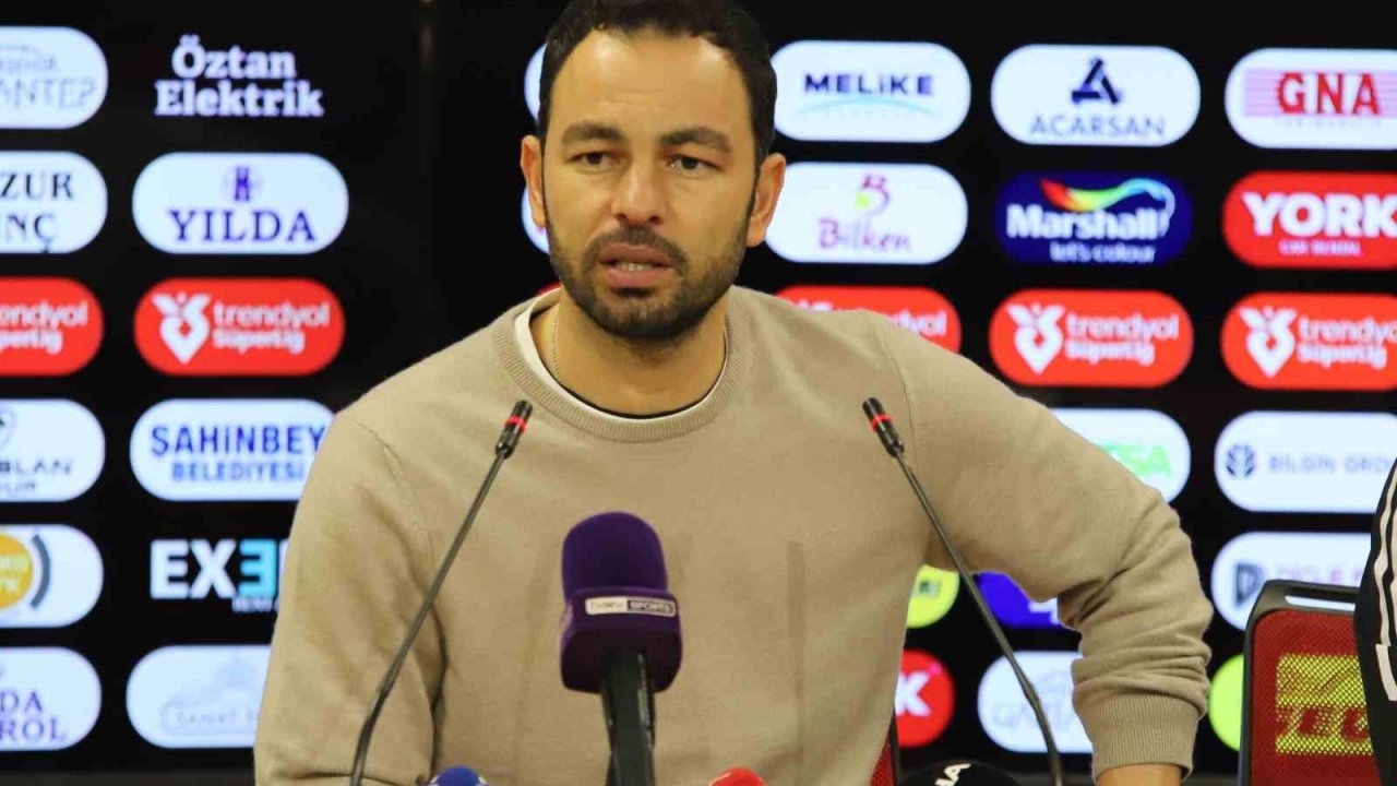 Selçuk İnan: "Zor bir maçı kazandıkları için oyuncularımı tebrik ediyorum"