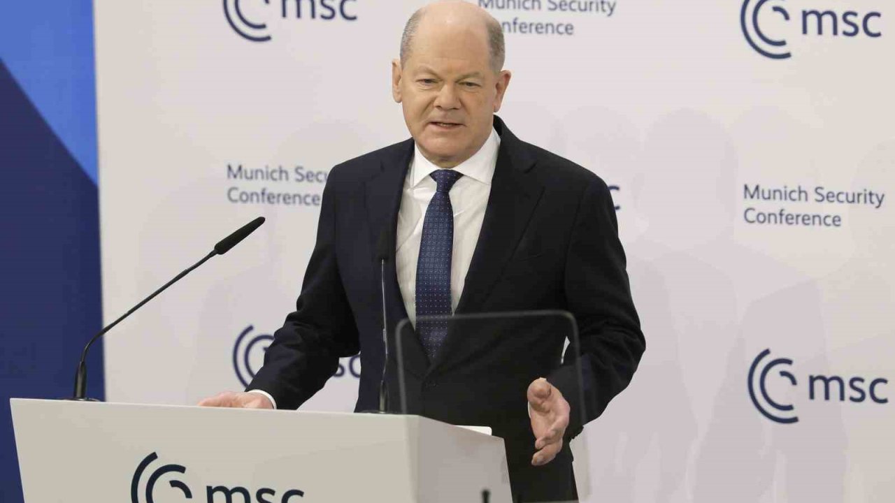 Almanya Başbakanı Scholz’den Trump’ın yardımcısına "AfD" tepkisi