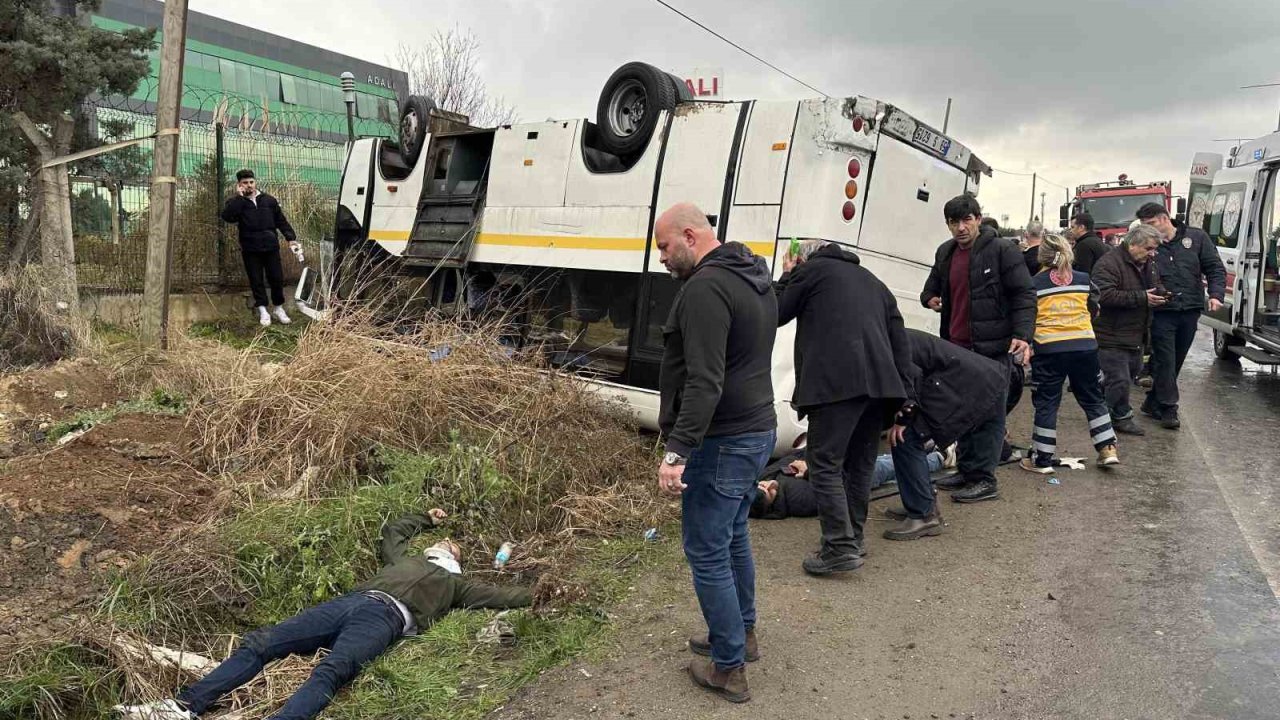 İşçi servisi minibüsü takla attı: 25 yaralı