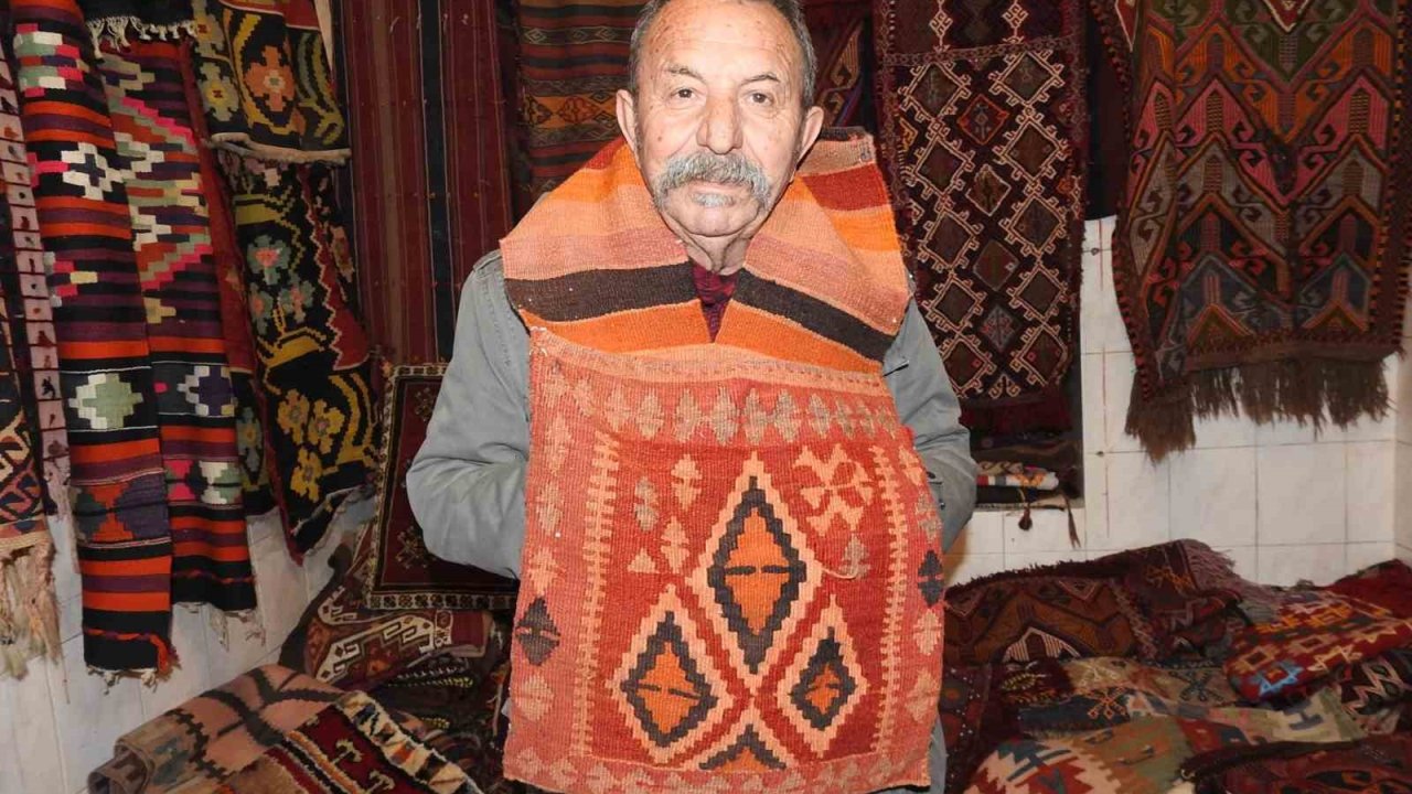 Motifli halı ve kilimlere olan merak koleksiyona dönüştü