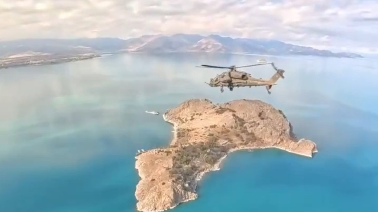 Atak helikopterin kamerasından Van Gölü  ile Akdamar Adası