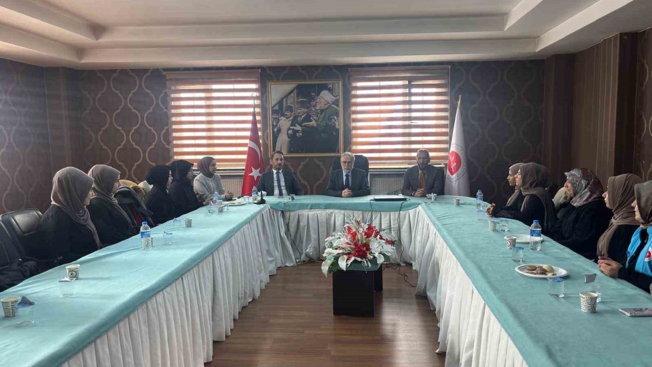 Koruma altındaki çocuklar umreye gidiyor