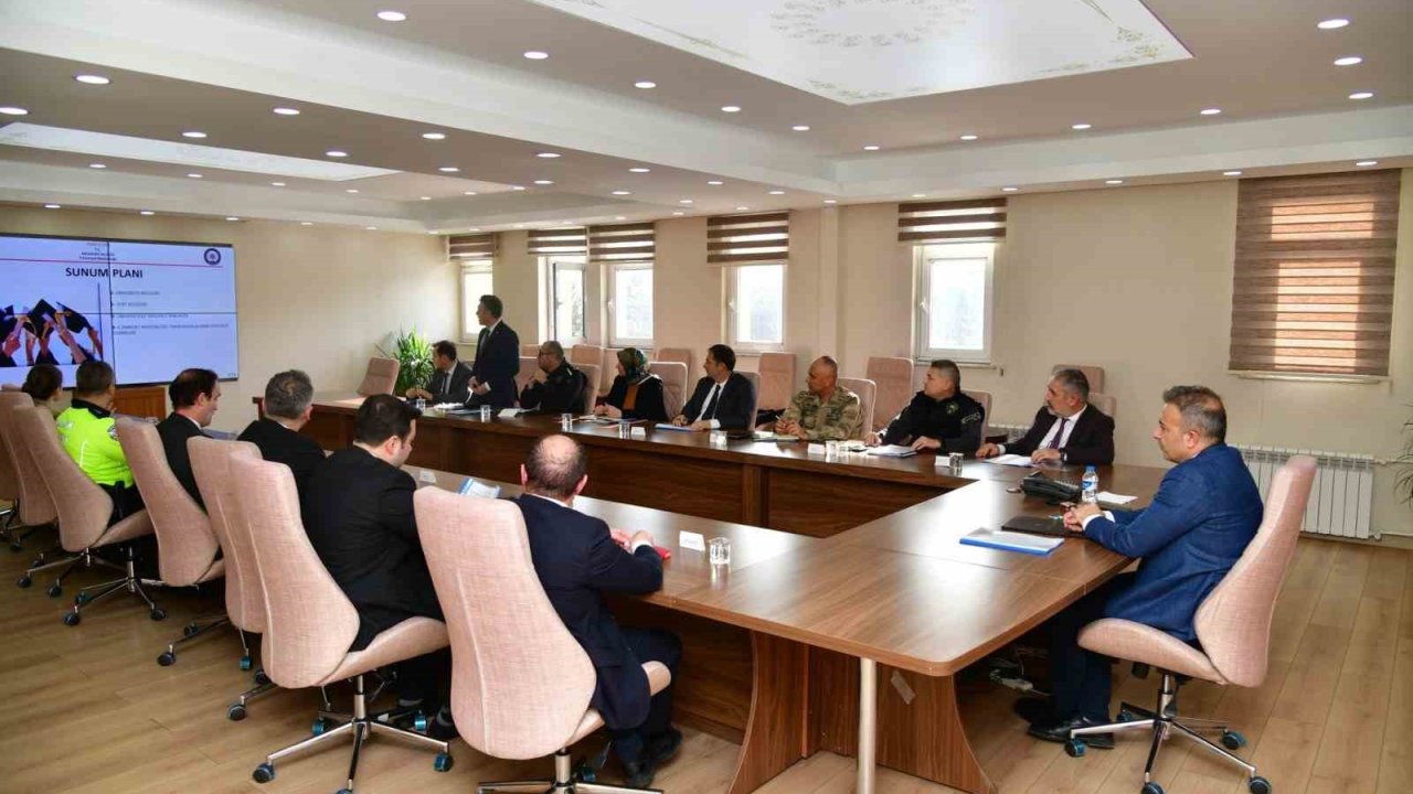 Ardahan’da "Üniversite Güvenlik ve Koordinasyon" Toplantısı yapıldı