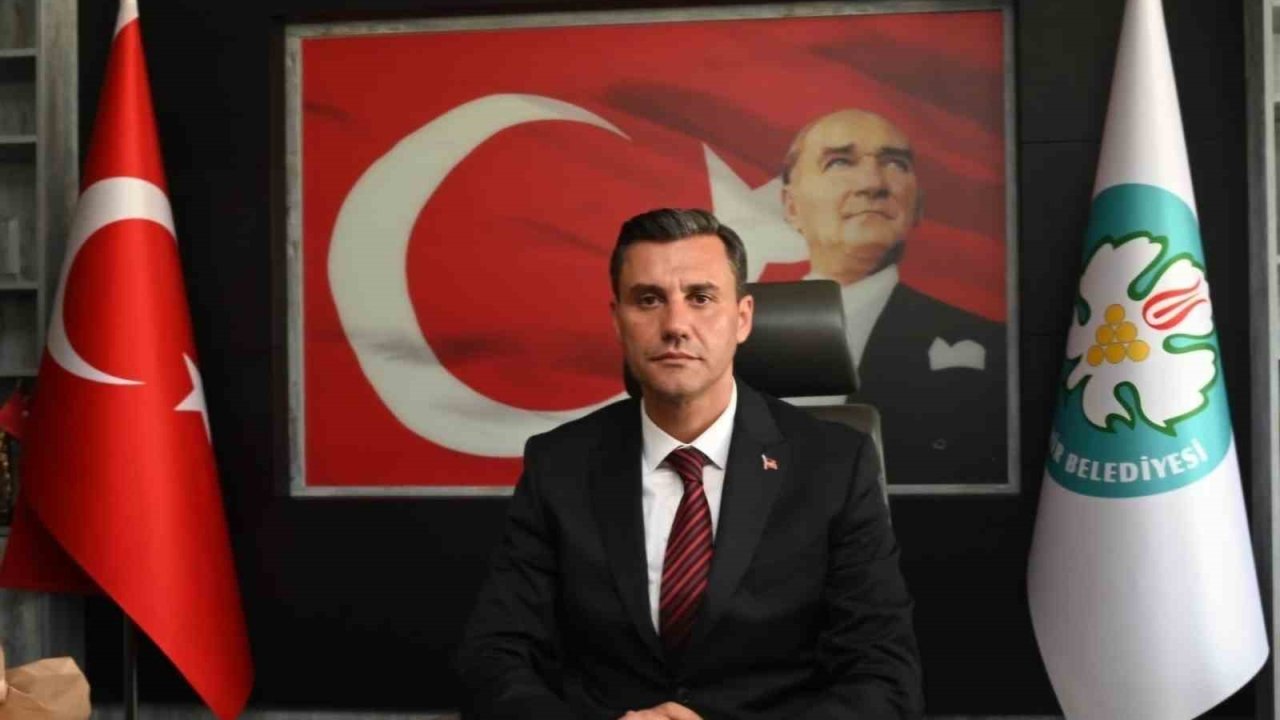 Başkan Zeyrek müjdeyi verdi: Manisa - İzmir arası ulaşım 150 TL’den 100 TL’ye düştü