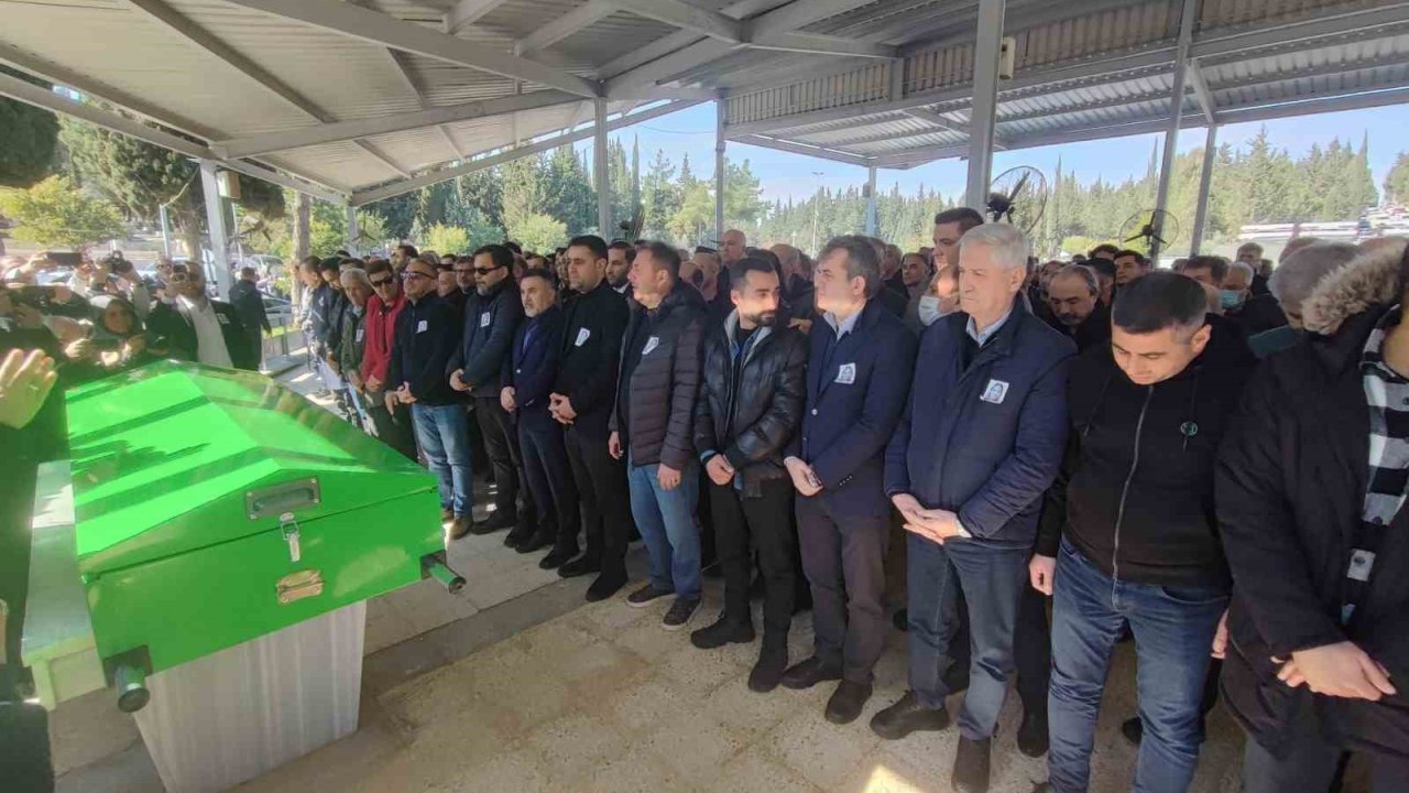 Endoskopi işlemi sonrasında hayatını kaybeden kadın toprağa verildi