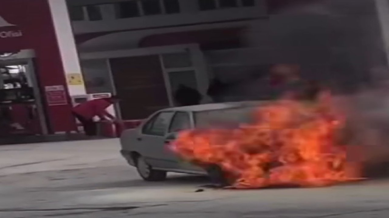 Seyir halindeki otomobil yandı