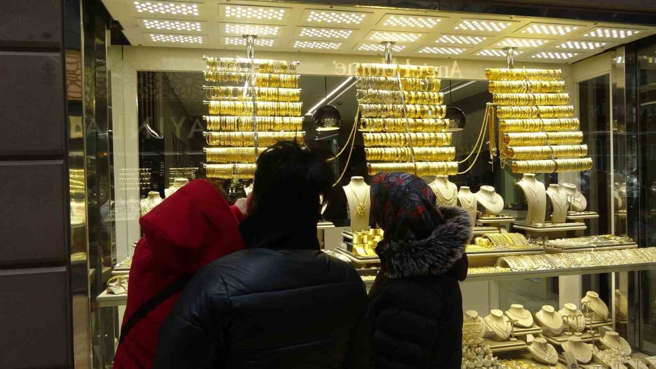 Düğünlerin vazgeçilmeziydi artık seyirlik oldu