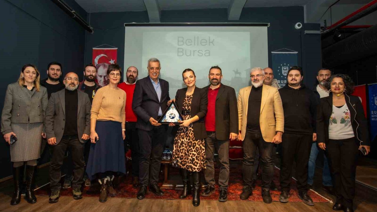 ‘Bursa Bellek- Kent Söyleşileri’nin konuğu Burcu Kara oldu