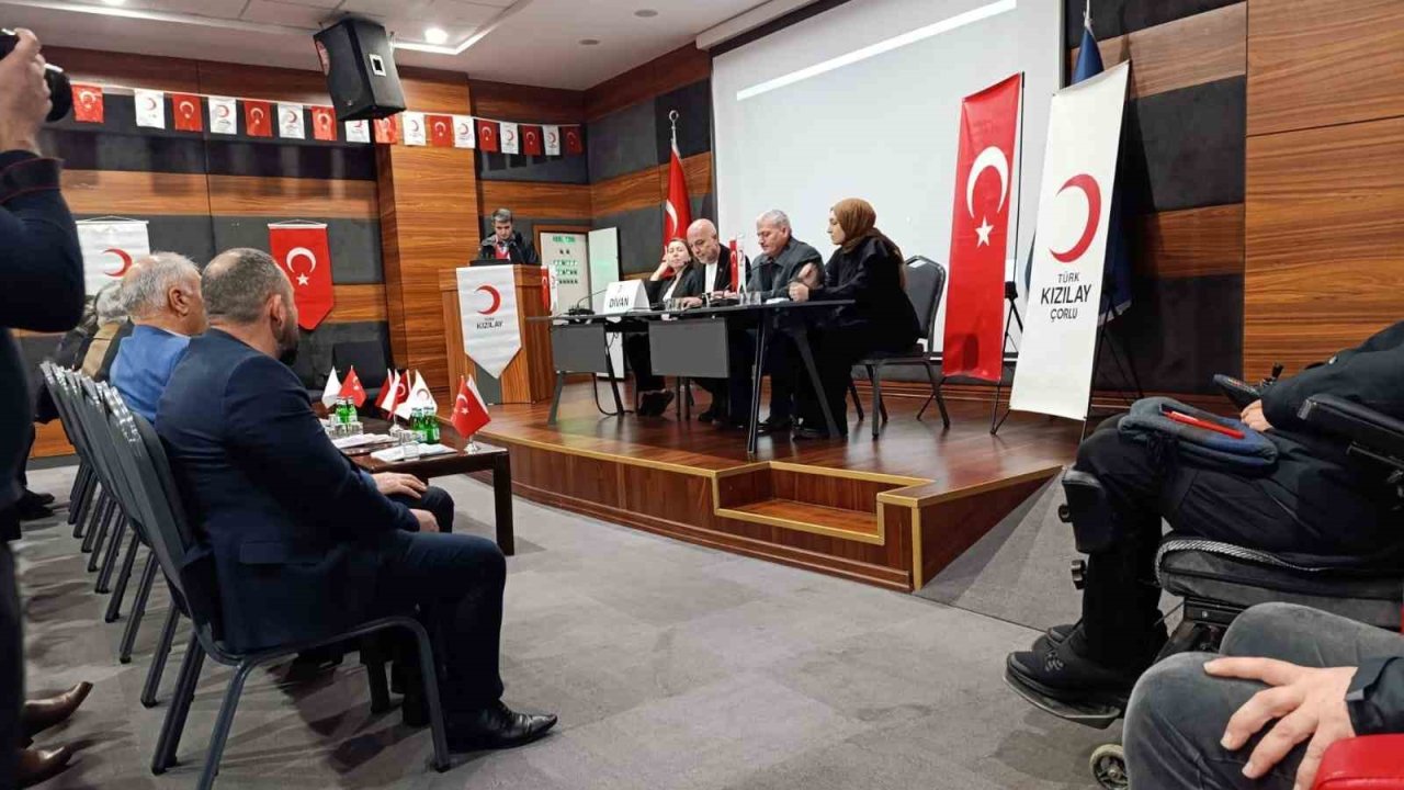 Kızılay Çorlu Şubesi’nin genel kurul yapıldı