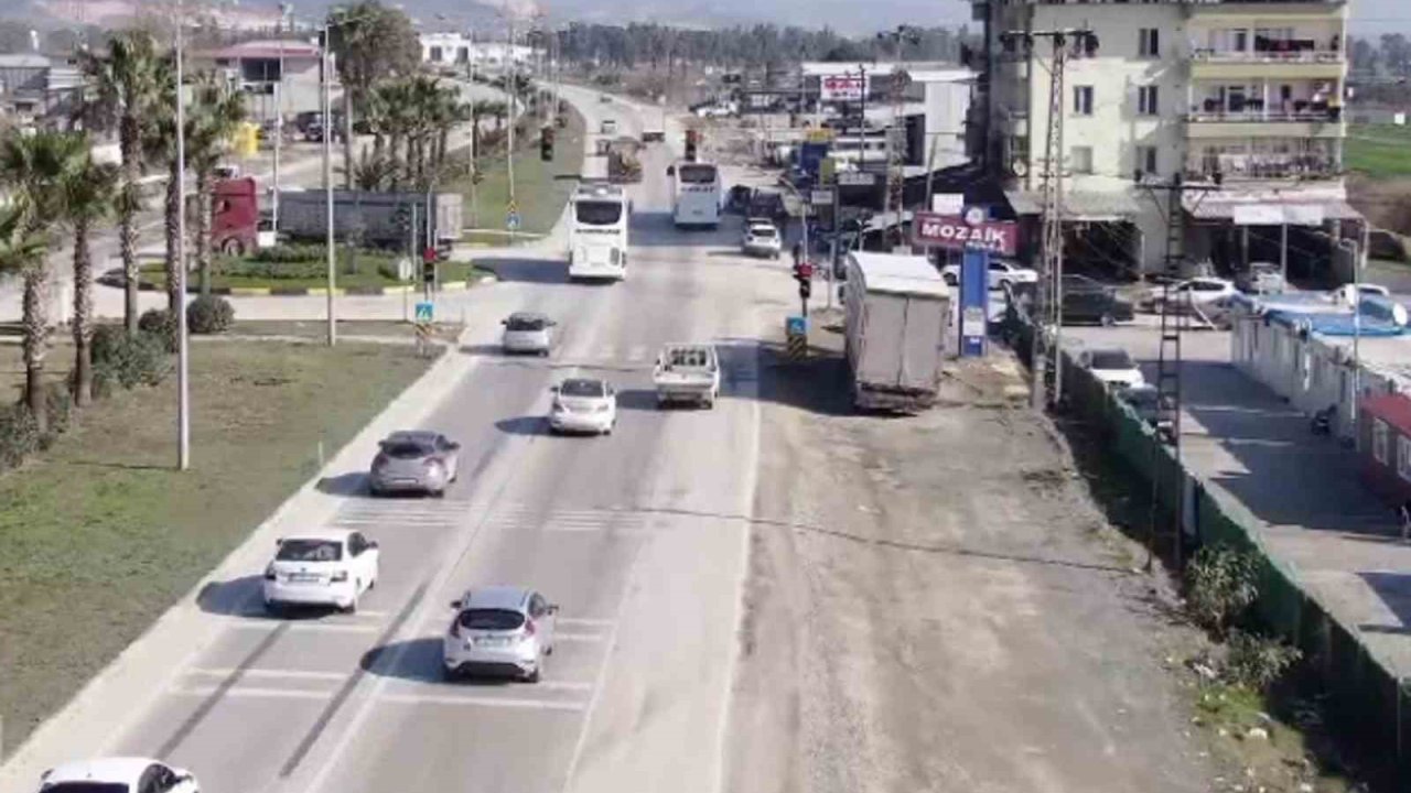 Hatay’da dron destekli trafik denetiminde 176 araç kontrol edildi