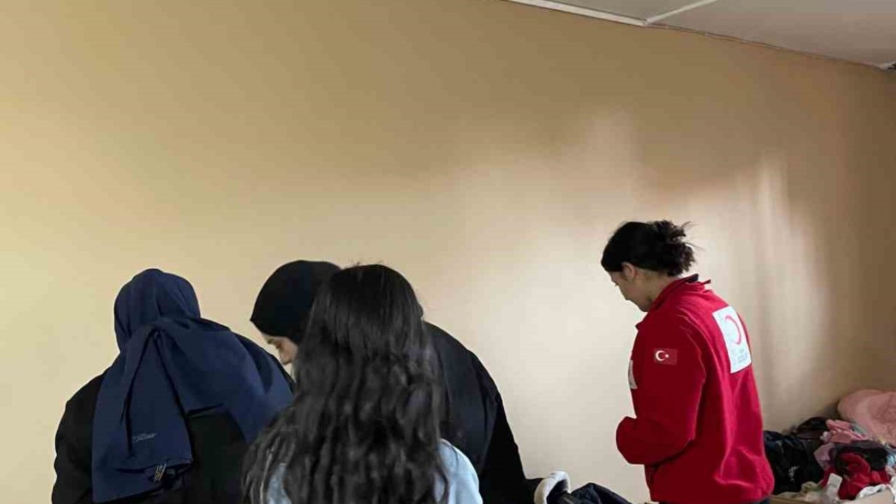 Kızılay Artuklu Şubesi’nden ihtiyaç sahiplerine yardım eli