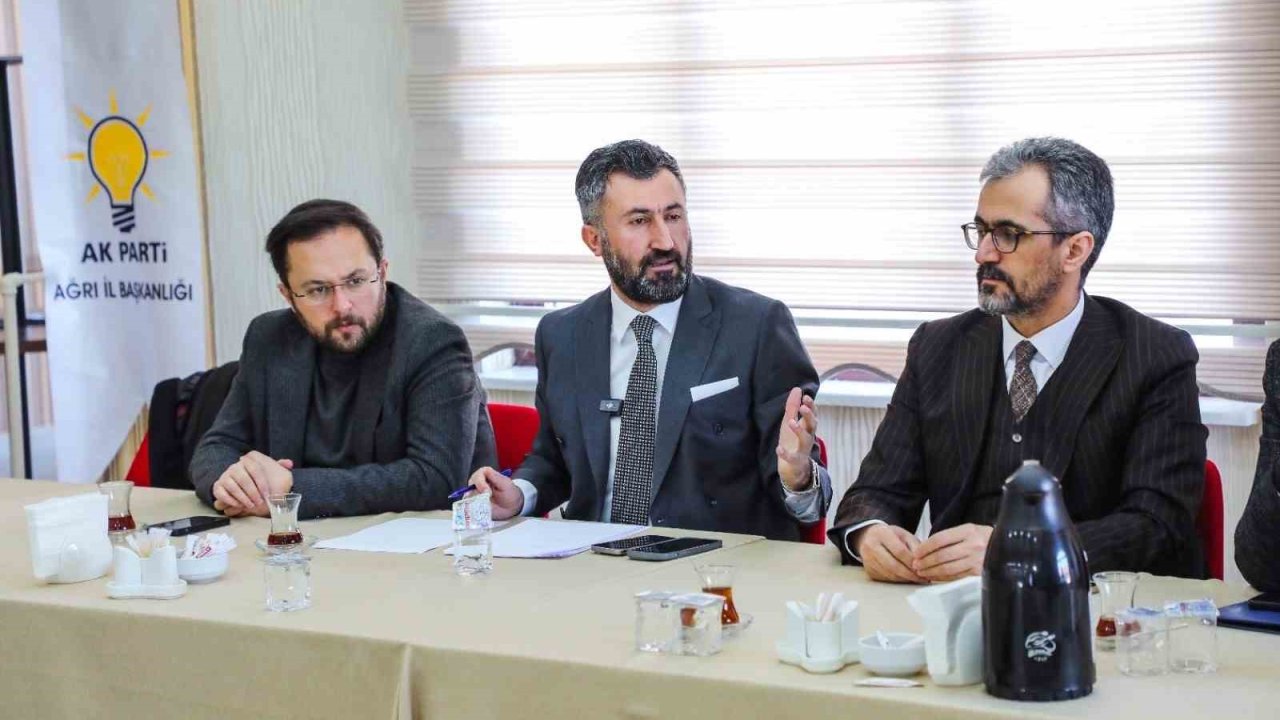 AK Parti Ağrı İl Başkanı Yıldız, basın mensuplarıyla bir araya geldi