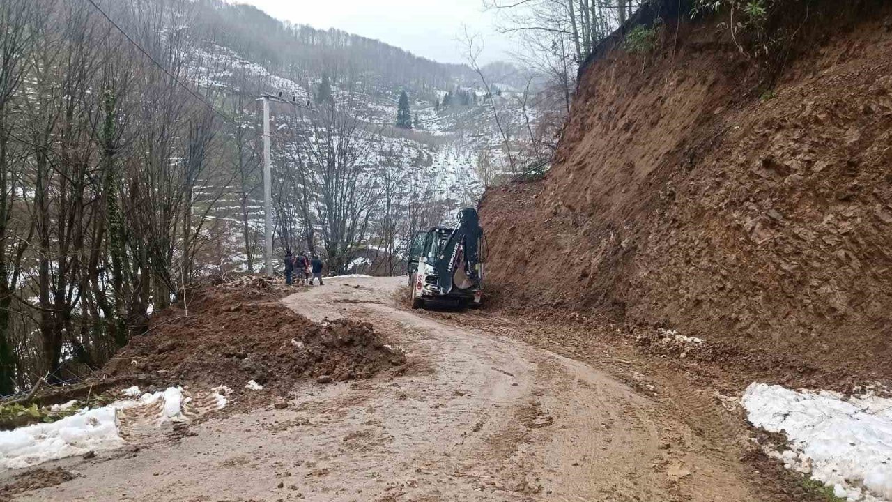 Gölyaka’da heyelan