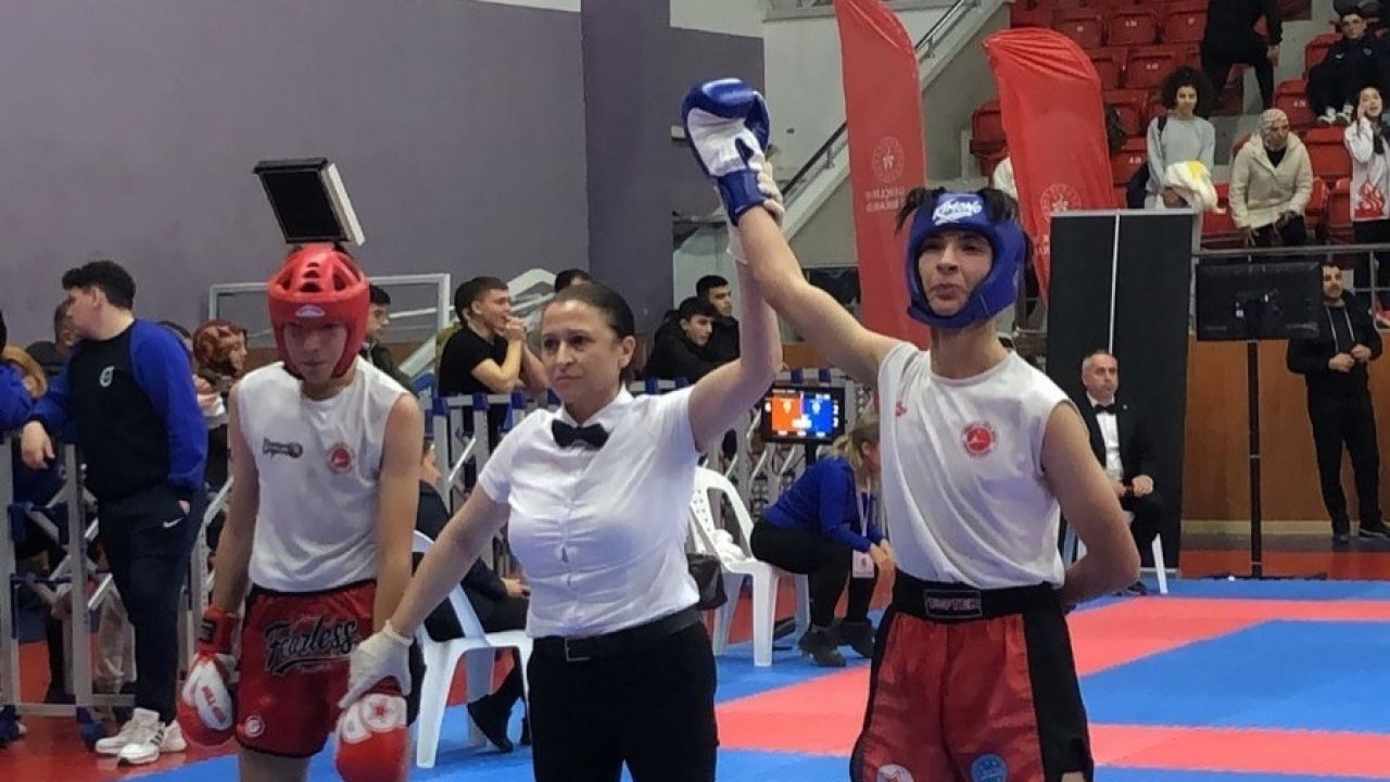 Kütahyalı genç sporcular Türkiye Kick Boks Şampiyonası’ndan madalyalarla döndü