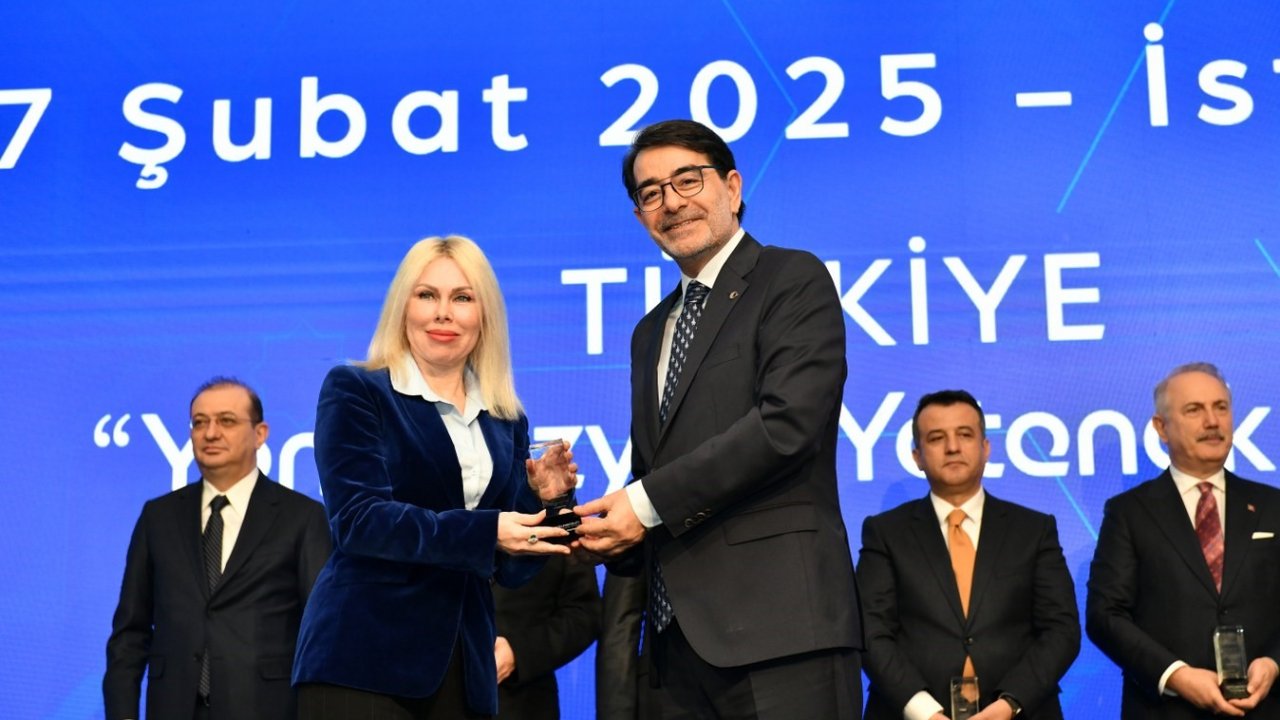 Akdeniz Üniversitesi’ne ’Kariyer Gelişiminde En Etkin Üniversite’ ödülü