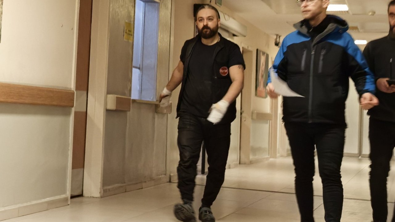 Bursa’da ellerini makineye kaptıran işçi yaralandı