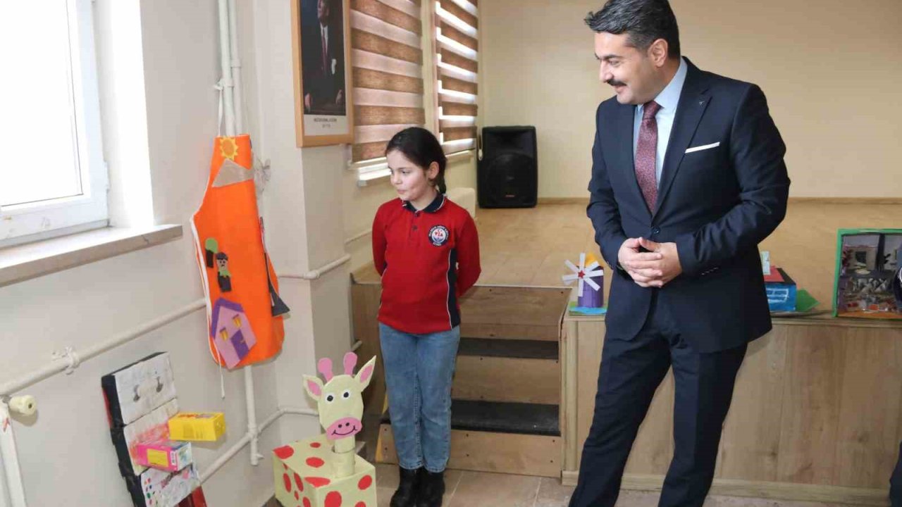 Hayal ettikleri oyuncakları tasarladılar