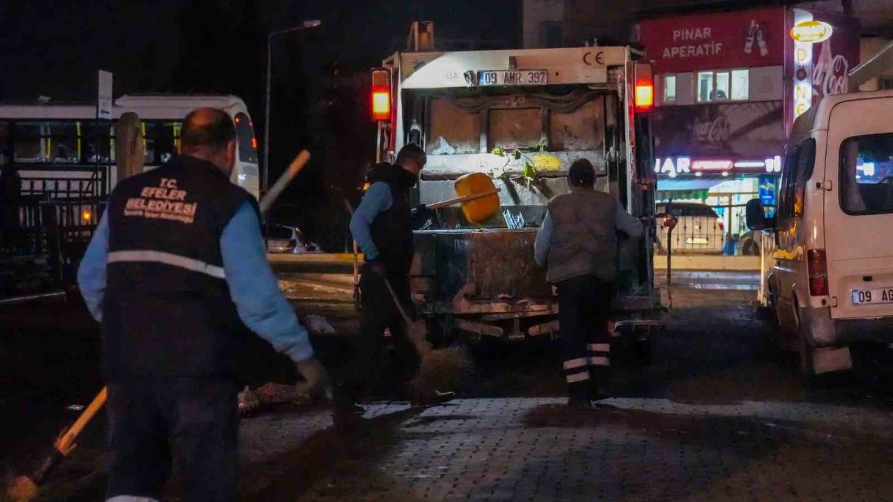 Efeler’in ekipleri tertemiz bir kent için çalışıyor