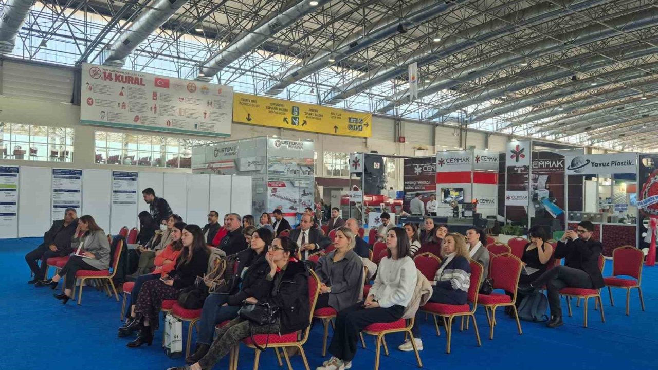 Kocaeli’nin sıfır atık hamlesi Adana’da tanıtıldı