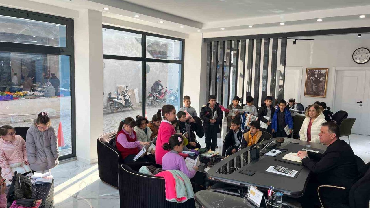 Başkan Ercan, ilkokul öğrencilerini ağırladı