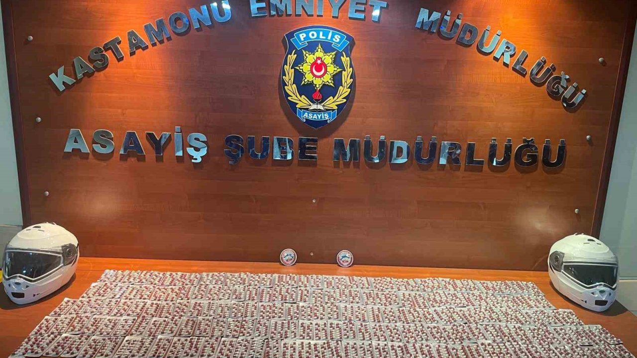 Polis ekiplerinin ‘dur’ ihtarına uymayan sürücü uyuşturucu ile yakalandı