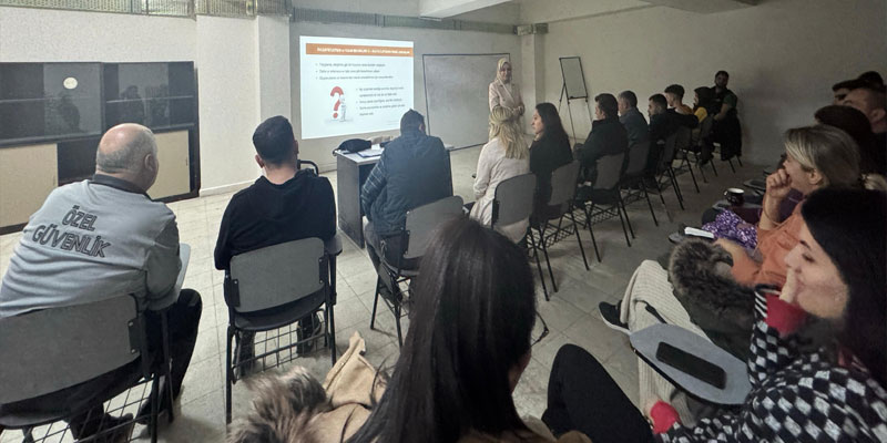 Kars Şeker Fabrikası Personeline “Aile İçi İletişim” Eğitimi Verildi