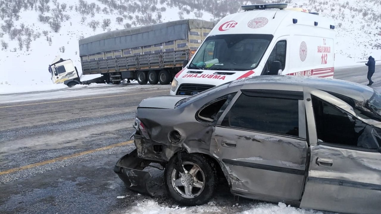 Malatya-Adıyaman yolunda trafik kazası: 2 yaralı