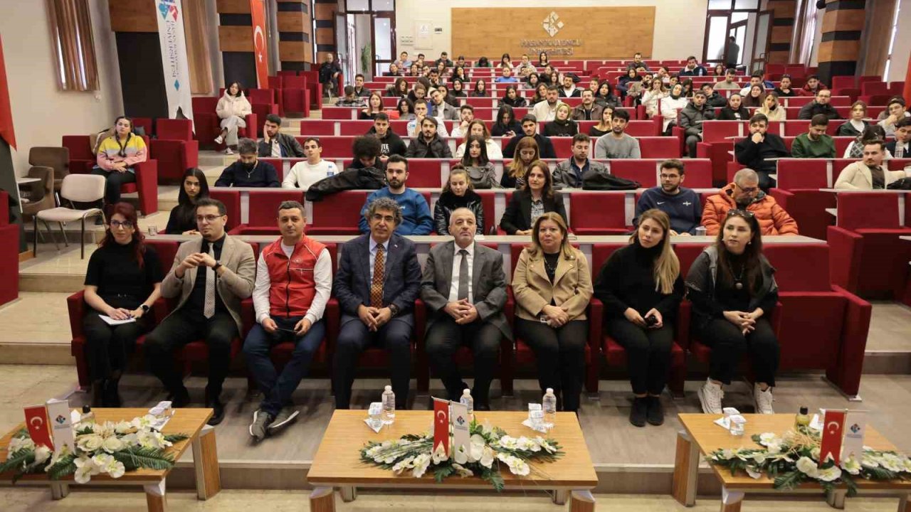 Öğrenci toplulukları için  ‘ÜNİDES’ proje bilgilendirme toplantısı yapıldı