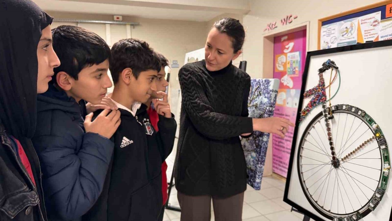 Öğrencilere "Atık pillerinizi çöpe atmayın" uyarısı