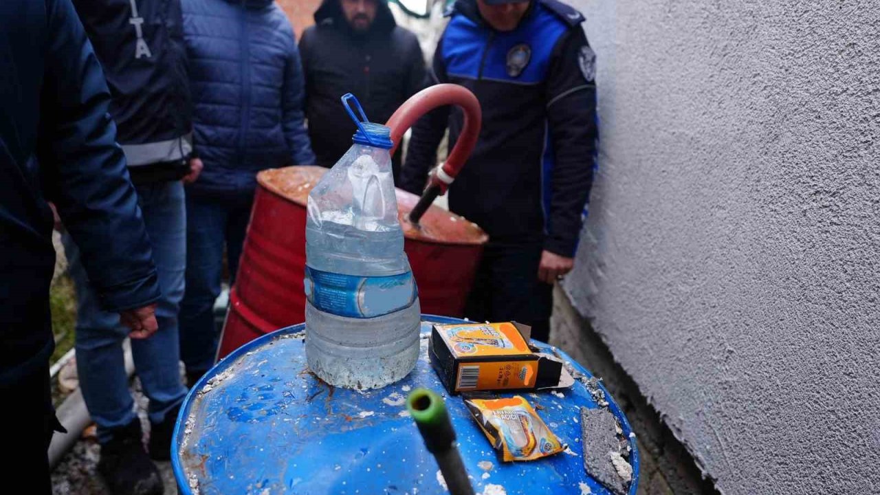 Düzce’de kimyasal dolu balonlara ve varillere el konuldu