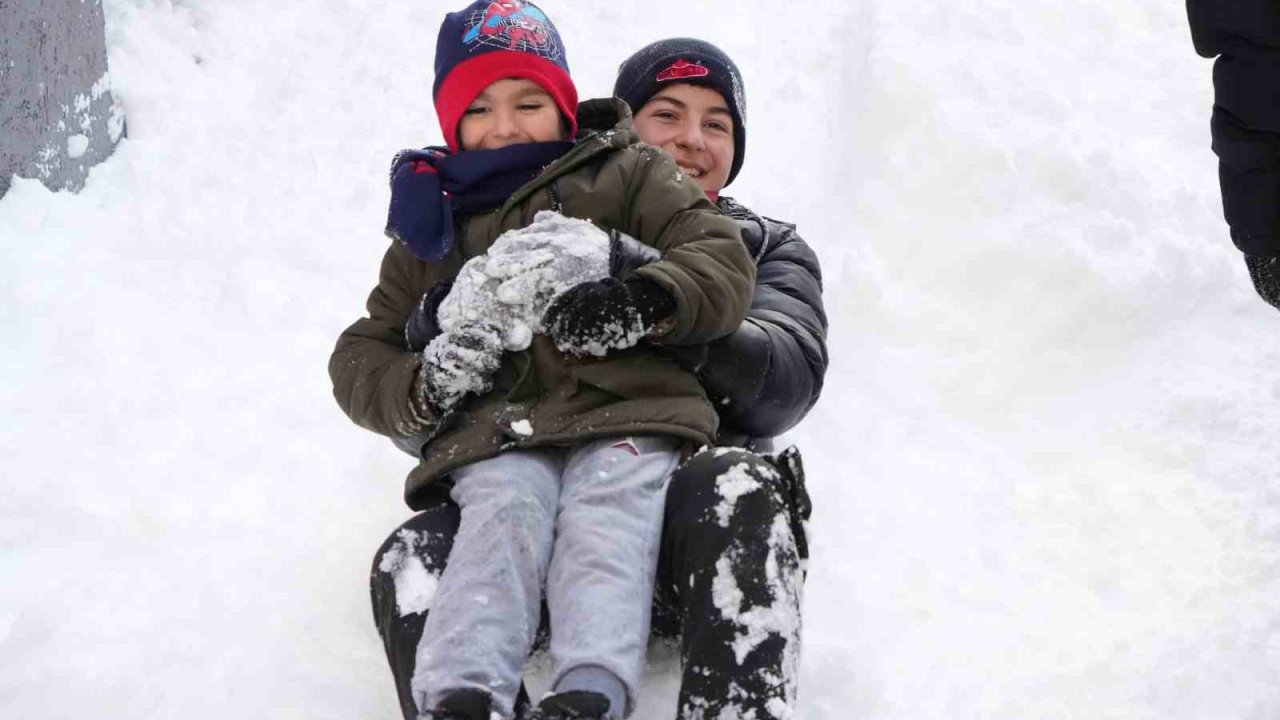 Bayburt’ta kar tatili bir gün daha uzatıldı